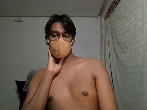 Snapshot of brownguy1234 chatting on 02-06-25, 07:07 brownguy1234 online show from 02-06-25, 07:07