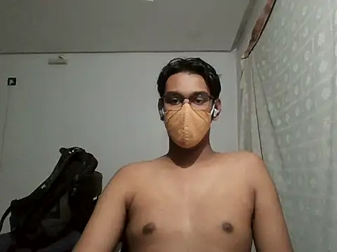 Snapshot of brownguy1234 chatting on 02-07-25, 02:26 brownguy1234 online show from 02-07-25, 02:26