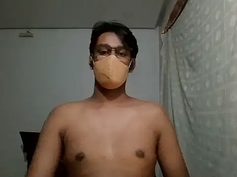 Snapshot of brownguy1234 chatting on 02-08-25, 07:05 brownguy1234 online show from 02-08-25, 07:05