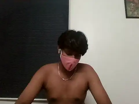 Snapshot of brownguy1234 chatting on 03-10-25, 05:18 brownguy1234 online show from 03-10-25, 05:18