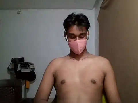 Snapshot of brownguy1234 chatting on 03-19-25, 05:28 brownguy1234 online show from 03-19-25, 05:28