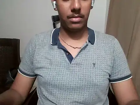 Snapshot of brownguy1234 chatting on 03-22-25, 07:20 brownguy1234 online show from 03-22-25, 07:20