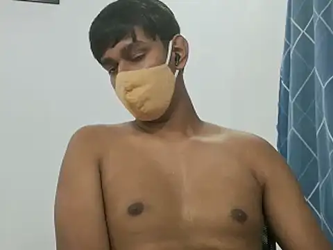 Snapshot of brownguy1234 chatting on 09-21-25, 07:04 brownguy1234 online show from 09-21-25, 07:04