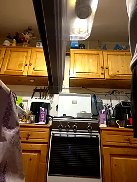 intx800 online show from 11-04-25, 03:05