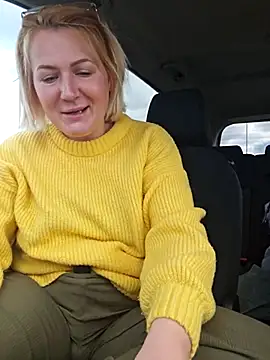 Snapshot of -Schweppes- chatting on 03-17-25, 10:49 -Schweppes- online show from 03-17-25, 10:49