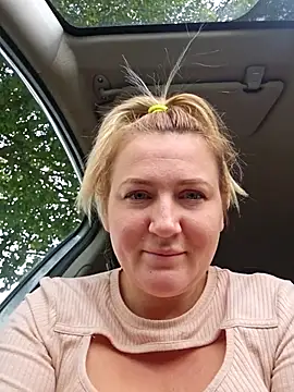 Snapshot of -Schweppes- chatting on 10-03-25, 10:34 -Schweppes- online show from 10-03-25, 10:34