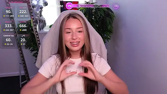MonicaWeber  online show from 10-06-25, 01:30