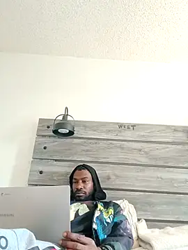 Mcoleman4642 online show from 11-01-25, 05:26