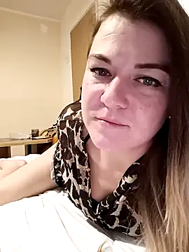 LunikaLunaX online show from 02-16-25, 08:00