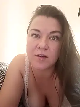 LunikaLunaX online show from 02-02-26, 09:52