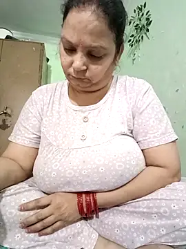 Kavya kapoor online show from 10-26-25, 06:41