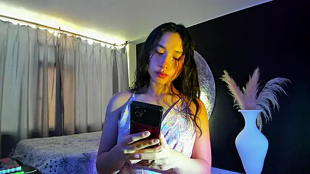 Snapshot of sereia_7777 chatting on 11-05-25, 02:17 sereia 7777 online show from 11-05-25, 02:17