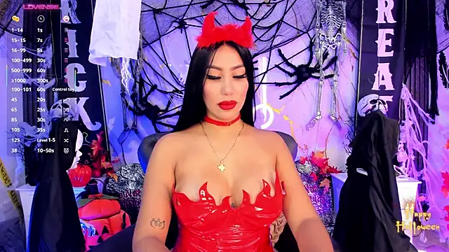 EmilyLeah  online show from 10-24-25, 02:13