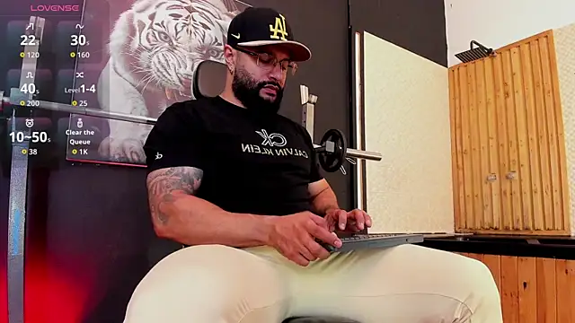 Luke  09 online show from 11-17-25, 11:27