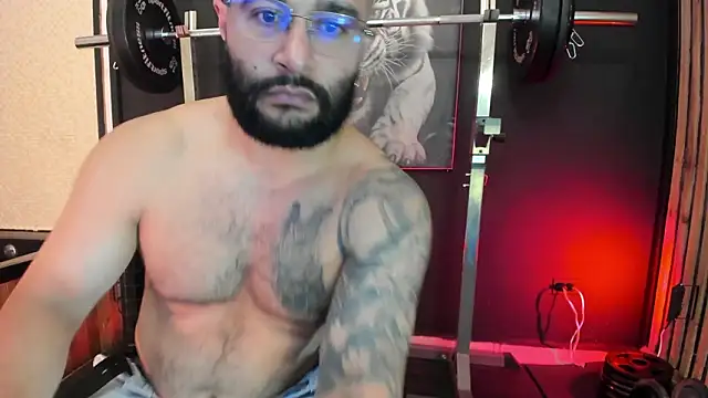 Snapshot of Luke__09 chatting on 03-19-26, 11:47 Luke 09 online show from 03-19-26, 11:47