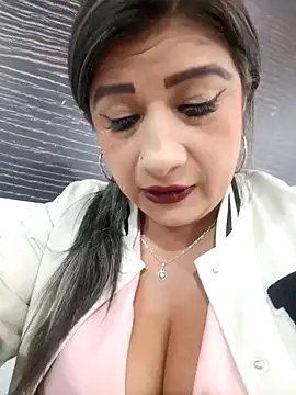 Hannahcandyy online show from 01-25-25, 07:07