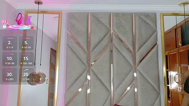 Lola King online show from 10-08-25, 09:34