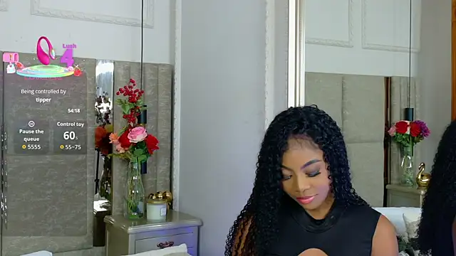 Lola King online show from 02-26-26, 04:44