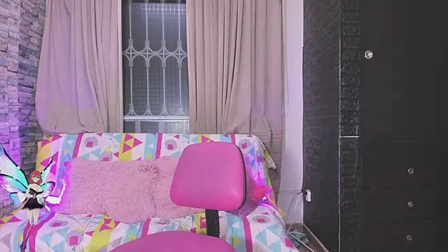 Snapshot of kitty_queen10 chatting on 03-05-25, 02:57 kitty queen10 online show from 03-05-25, 02:57