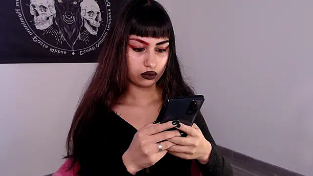 Snapshot of Little-Lucifer chatting on 11-11-25, 08:31 Little-Lucifer online show from 11-11-25, 08:31