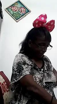 mamakarma1403 online show from 02-15-25, 11:47