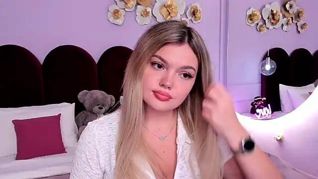 ZaraBloom online show from 10-06-25, 03:31