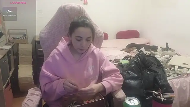 Snapshot of kattleya1407 chatting on 02-28-26, 12:44 kattleya1407 online show from 02-28-26, 12:44