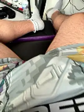 Snapshot of tiou72 chatting on 01-14-26, 01:39 tiou72 online show from 01-14-26, 01:39