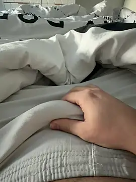 Snapshot of tiou72 chatting on 03-15-26, 07:47 tiou72 online show from 03-15-26, 07:47