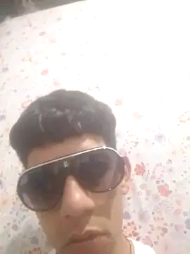 DecisivePimiento online show from 09-30-25, 04:12