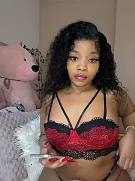 ItsLeyaa online show from 11-04-25, 08:19