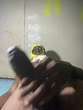 Snapshot of MrKman6ixx chatting on 03-10-25, 06:45 MrKman6ixx online show from 03-10-25, 06:45