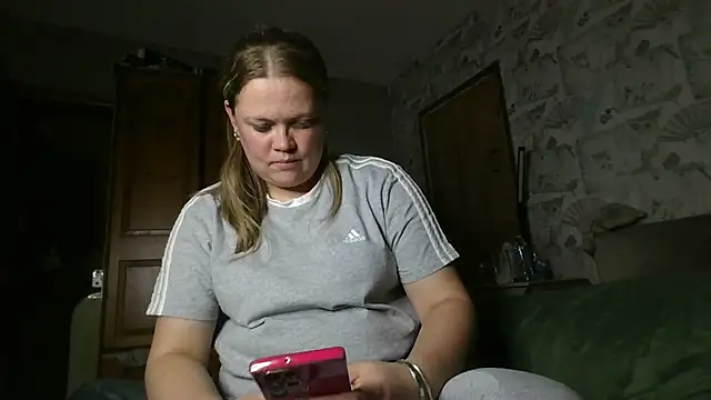 Snapshot of comeforfun24 chatting on 03-13-25, 08:22 comeforfun24 online show from 03-13-25, 08:22