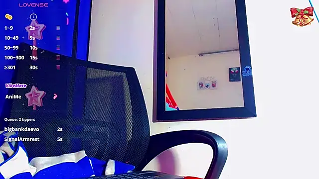 nicol gill  online show from 12-18-24, 05:52