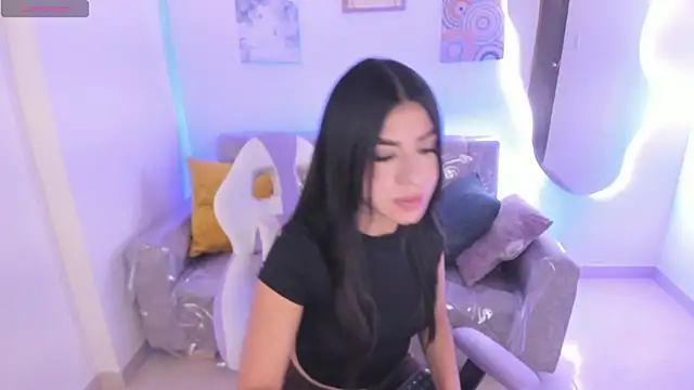 Charlotte cowell sub1  online show from 11-08-25, 05:45