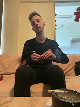 mecbxl25 online show from 09-26-25, 08:29