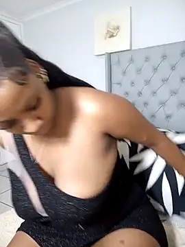 Snapshot of Candy_Love_18 chatting on 12-22-24, 05:53 Candy Love 18 online show from 12-22-24, 05:53