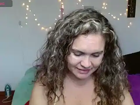 helenca43 online show from 01-29-25, 08:46