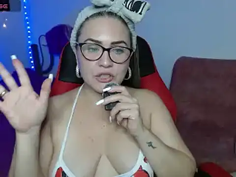 helenca43 online show from 02-02-25, 02:48