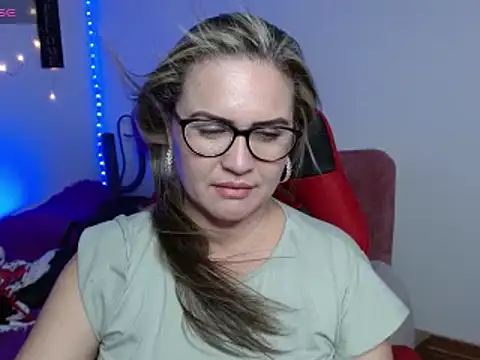 helenca43 online show from 02-02-25, 08:57