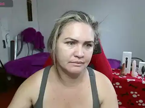 helenca43 online show from 02-04-25, 11:49