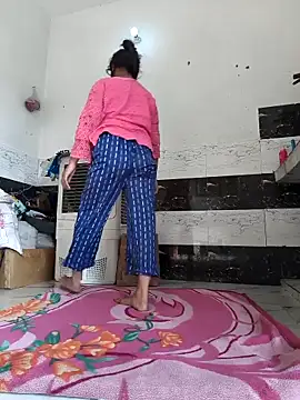 riya190 online show from 11-13-25, 08:35