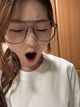 Sweet-Angel999 online show from 11-28-25, 03:04