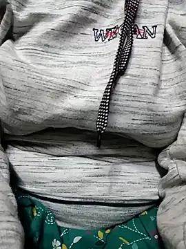 Snapshot of Wifesuman40 chatting on 12-06-24, 05:22 Wifesuman40 online show from 12-06-24, 05:22