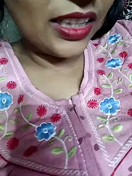 Snapshot of Wifesuman40 chatting on 12-07-24, 06:04 Wifesuman40 online show from 12-07-24, 06:04