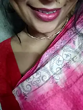 Snapshot of Wifesuman40 chatting on 12-15-24, 10:50 Wifesuman40 online show from 12-15-24, 10:50