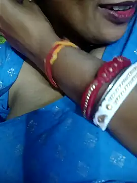 Snapshot of Wifesuman40 chatting on 12-19-24, 11:39 Wifesuman40 online show from 12-19-24, 11:39