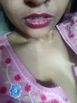 Snapshot of Wifesuman40 chatting on 12-26-24, 12:46 Wifesuman40 online show from 12-26-24, 12:46