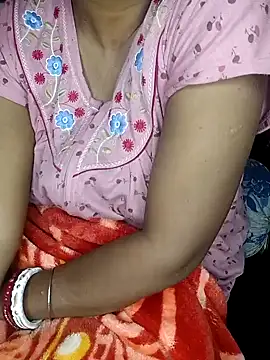 Snapshot of Wifesuman40 chatting on 12-28-24, 04:52 Wifesuman40 online show from 12-28-24, 04:52