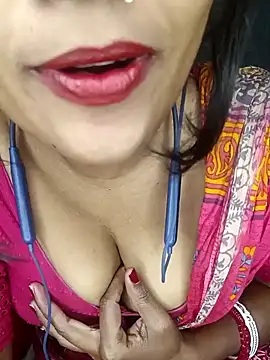 Snapshot of Wifesuman40 chatting on 01-04-25, 06:19 Wifesuman40 online show from 01-04-25, 06:19